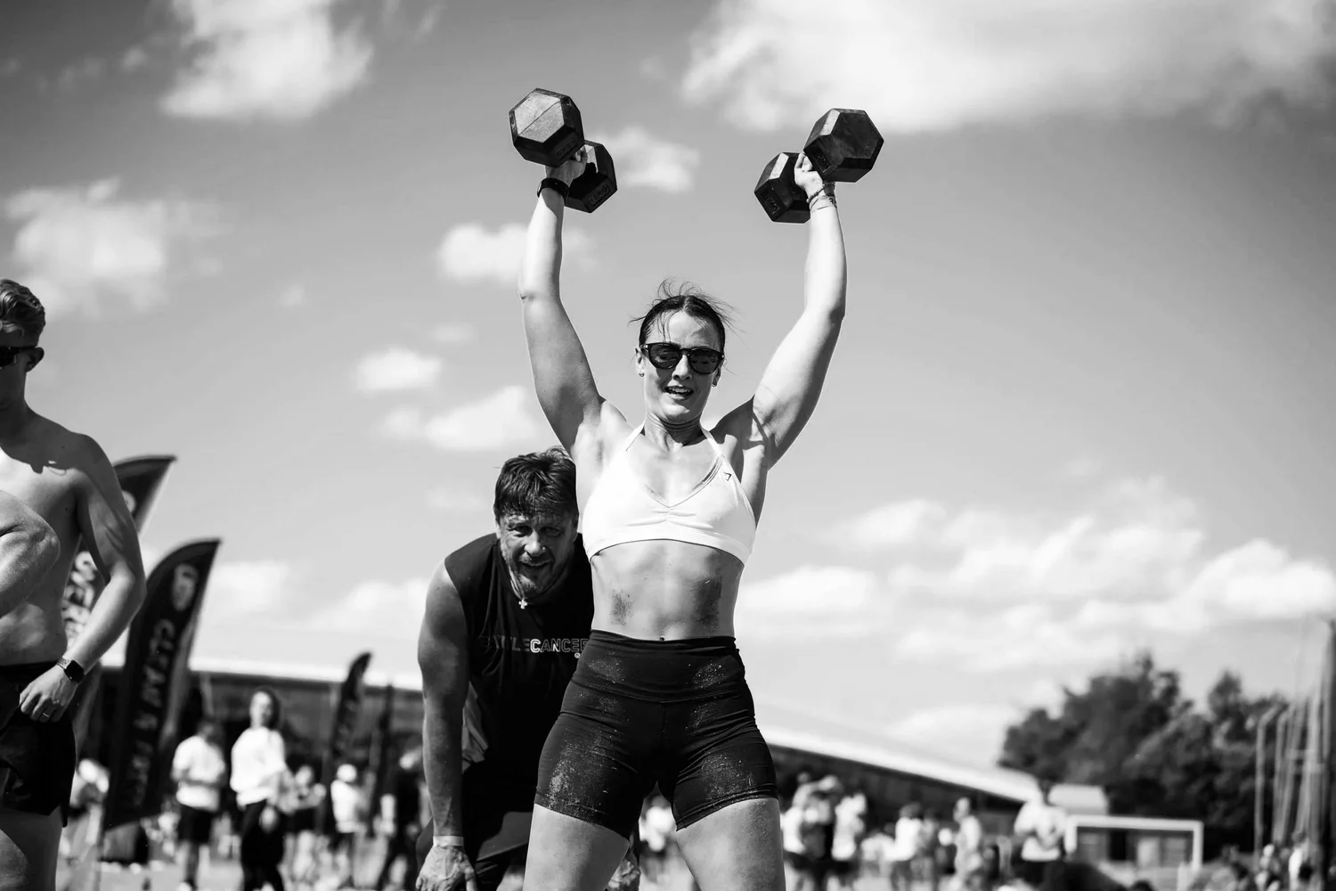Deportistas que se entrenan para una carrera de « Deadly Dozen »